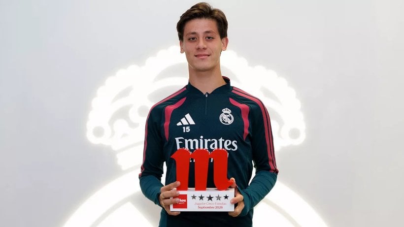 أردا جولر يحصد جائزة جديدة مع ريال مدريد بعد تألقه في سبتمبر أردا جولر يحصد جائزة جديدة مع ريال مدريد بعد تألقه في سبتمبر